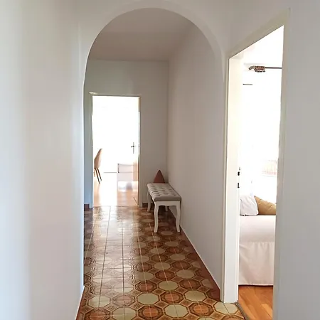 Family Anna °4 In The Centre Of Krk Apartment