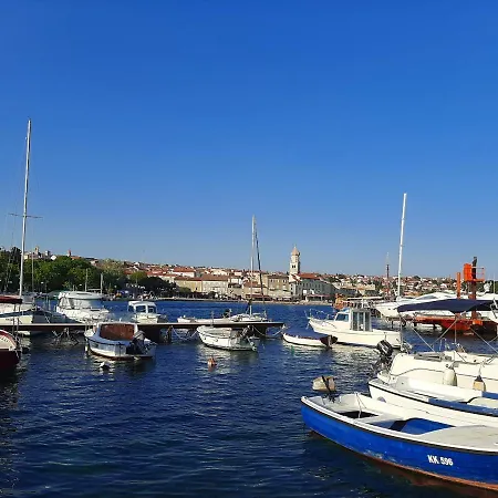 Apartment Family Anna °4 In The Centre Of Krk