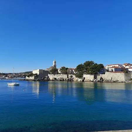 Apartman Family Anna °4 In The Centre Of Krk Krk Town